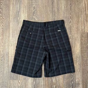 Greg Norman Black Plaid Shorts – Size 32